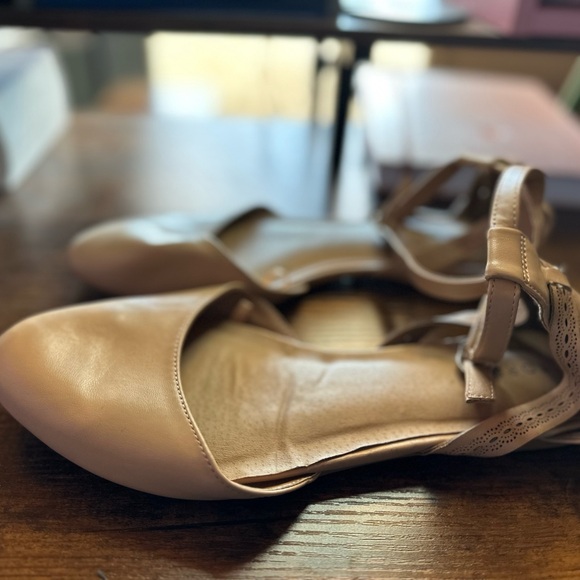 Torrid Beige Ankle Strap Flats - Size 12 WW - Light Wear - Picture 1 of 3